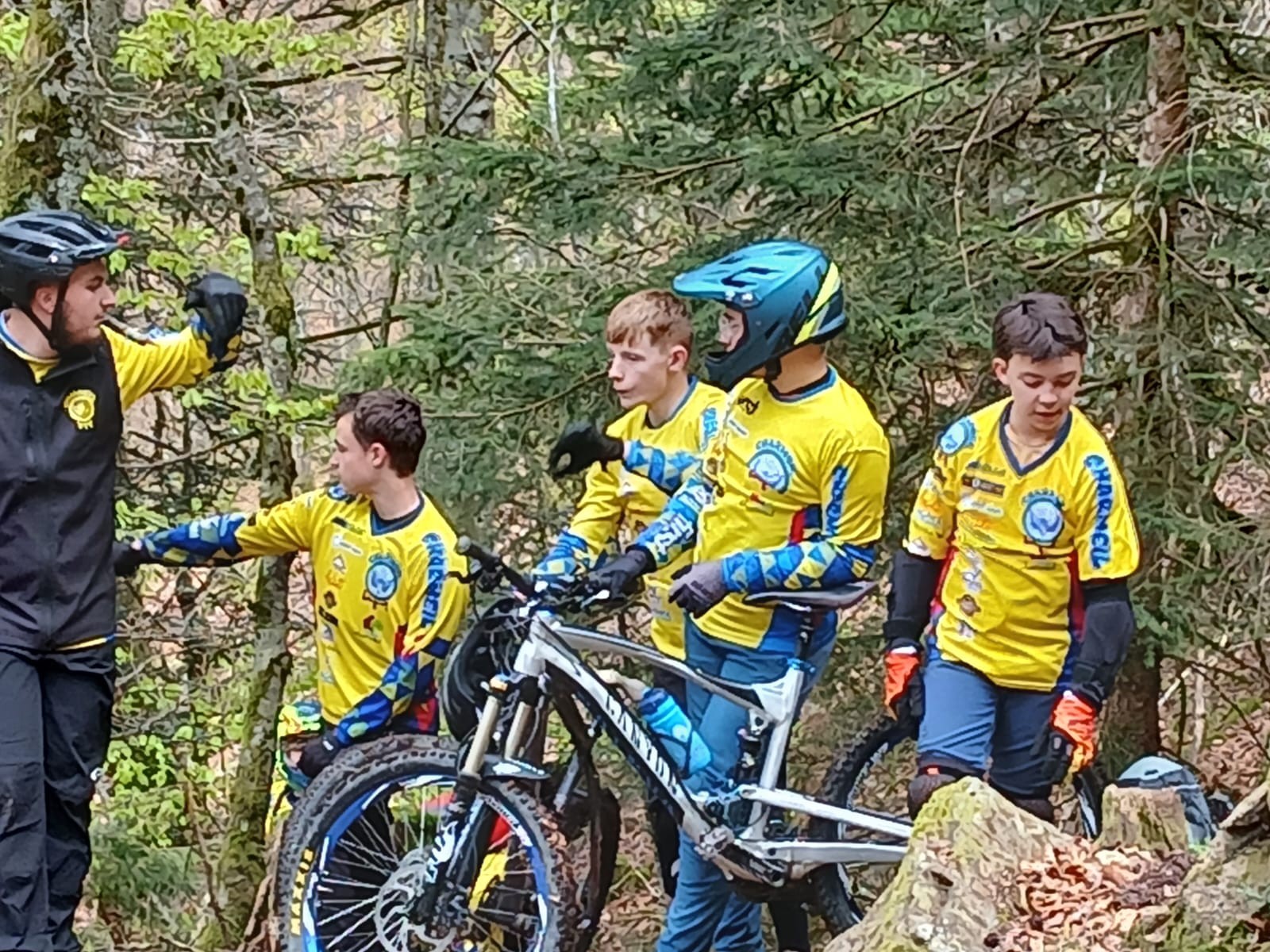 Photo 2025 04 19 17 07 19 2