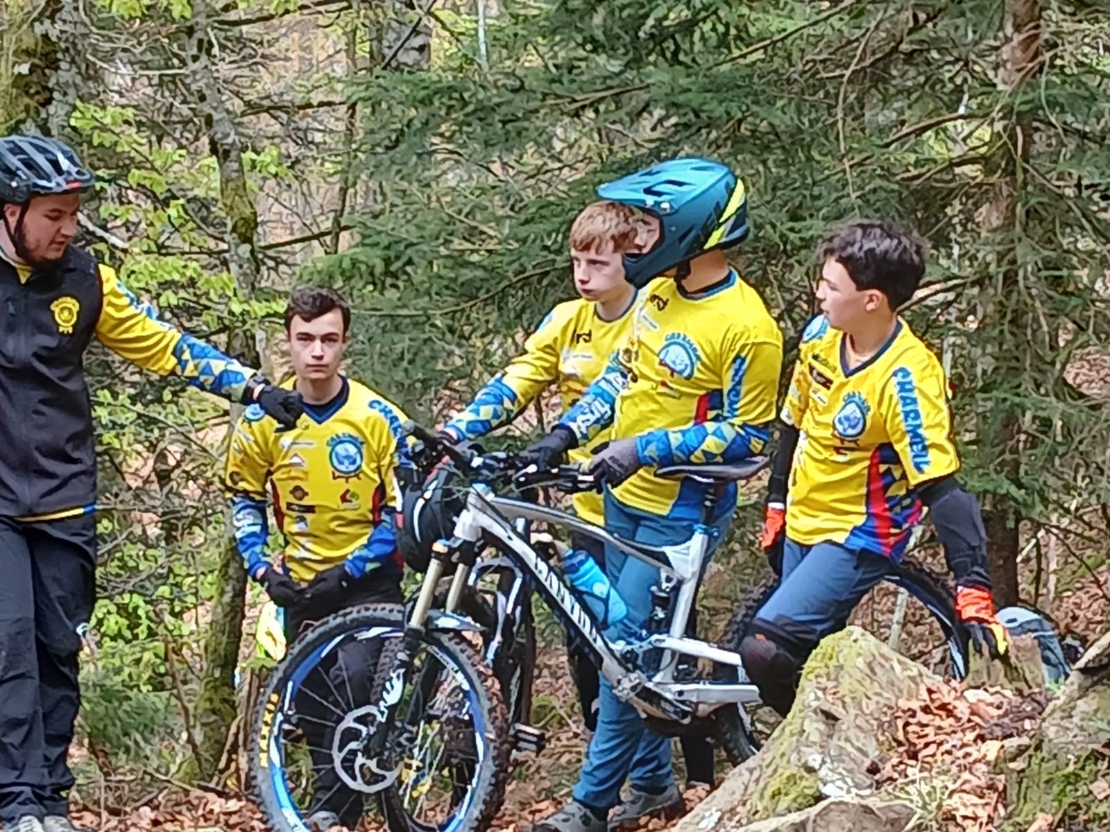 Photo 2025 04 19 17 07 20