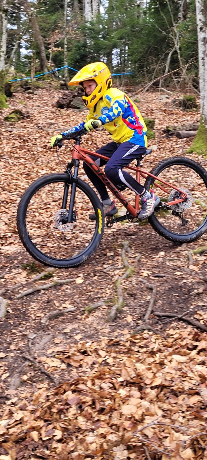 Photo 2025 04 19 20 36 08 2