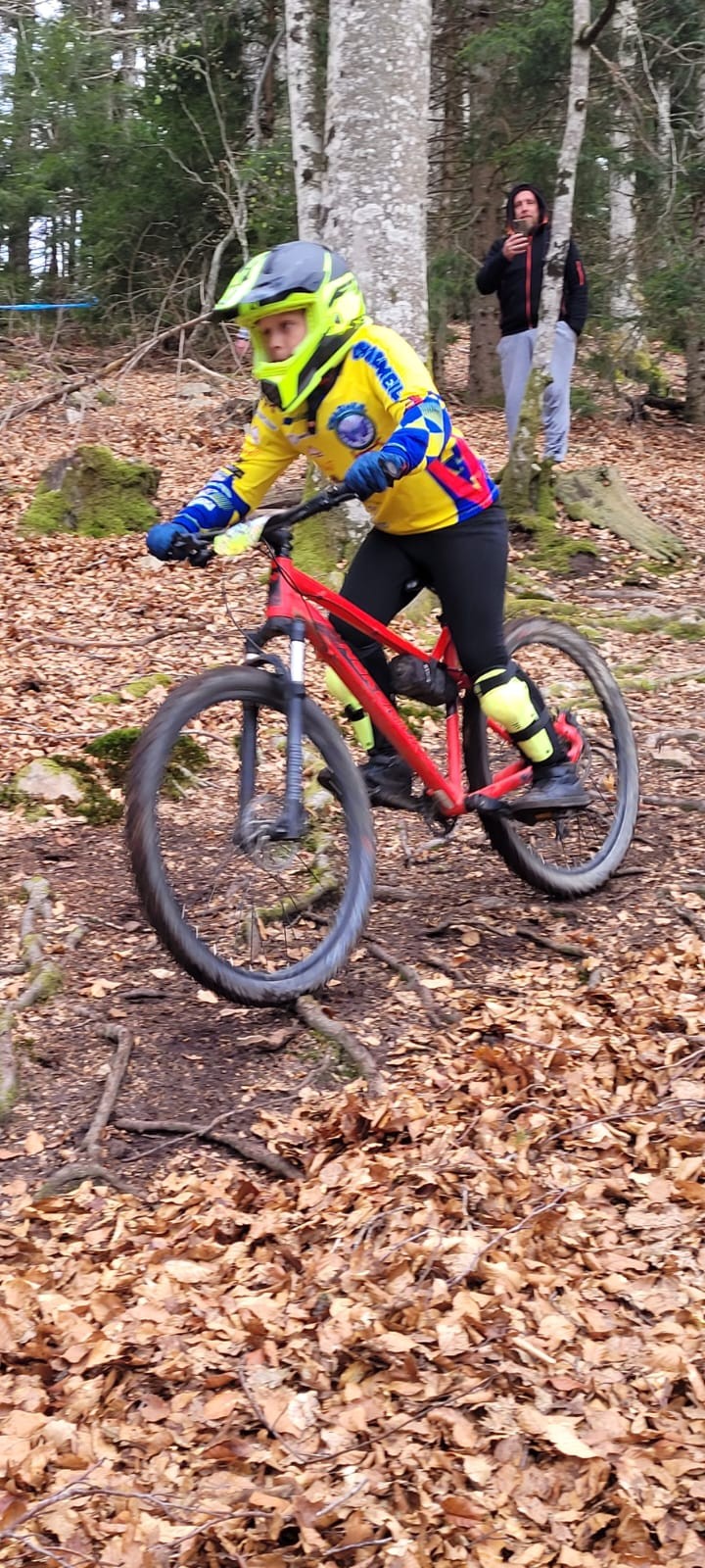 Photo 2025 04 19 20 36 09 2